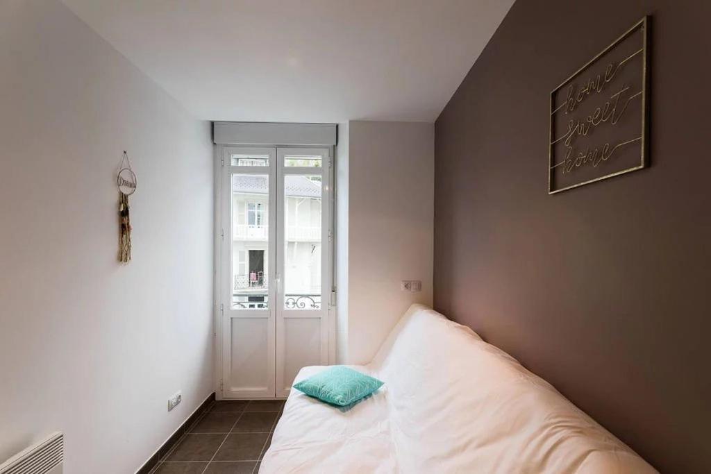 Albatros Apartment ลูร์ด ภายนอก รูปภาพ